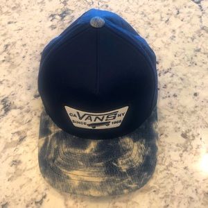 Vans Hat in Navy Blue with Cloud Design Bill